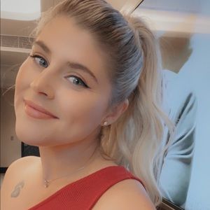 Meet your Posher, Kylee